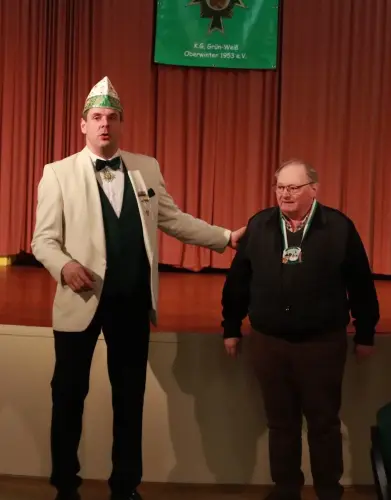 Benjamin-und-Herr-Zens-bei-Ordensvergabe