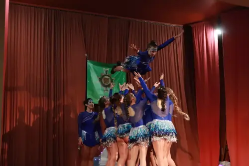 Rot-Weisse-Funken-Wurffigur