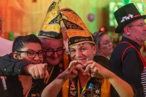 Echternach-und-Kellnerin