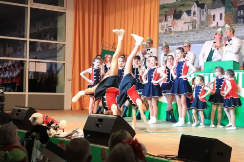 HGO-Minnis-beim-Radschlag