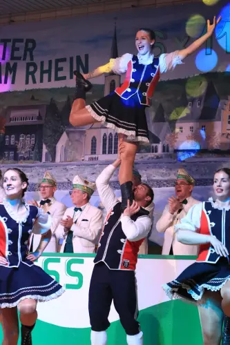 HGO-Sabrina-im-Pirat