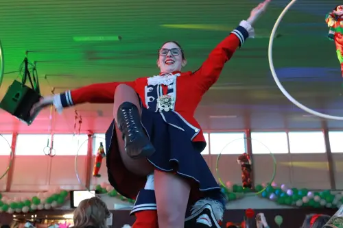 Mariechen-Julia-im-Handsitz