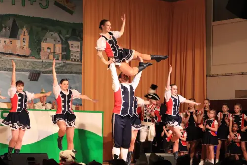 Max-und-Sabrina-Arabesque