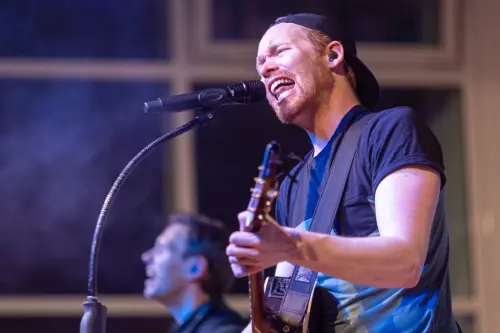 Milljoe-Saenger-gibt-Vollgas