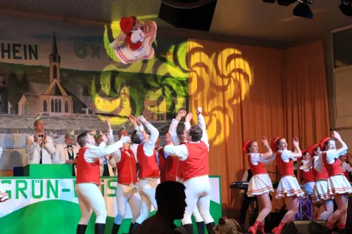 Rot-Weiss-Bechem-Wurffigur