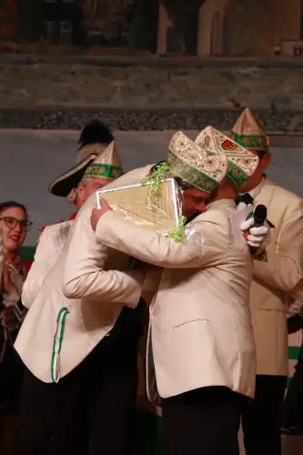 Umarmung-Ralf-und-Bene