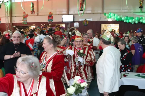 Einmarsch-Prinzenpaar2