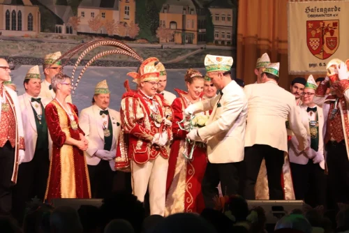 Ordensuebergabe-an-Prinzenpaar