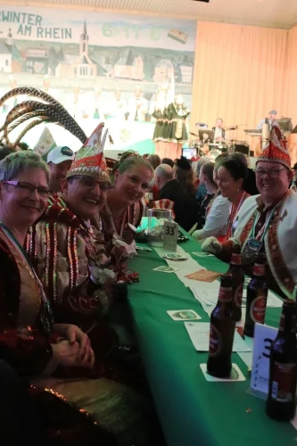 Prinzenpaar-am-Tisch