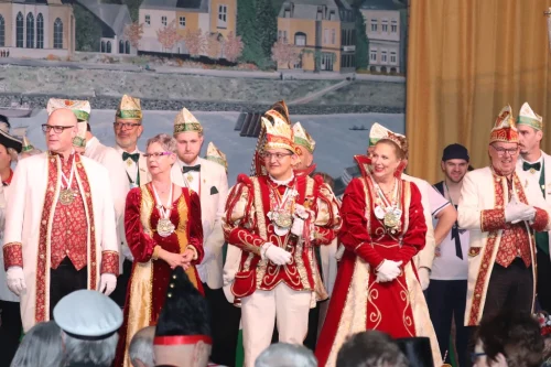 Prinzenpaar-auf-Buehne2