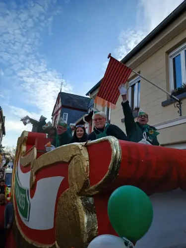 Reiner-und-Roswita-ausser-Rand-und-Band