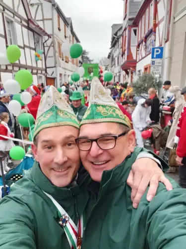 Thilo-und-Frank-im-Rosenmontagszug