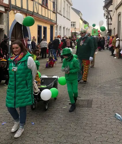 Fussgruppe-Rosenmontagszug